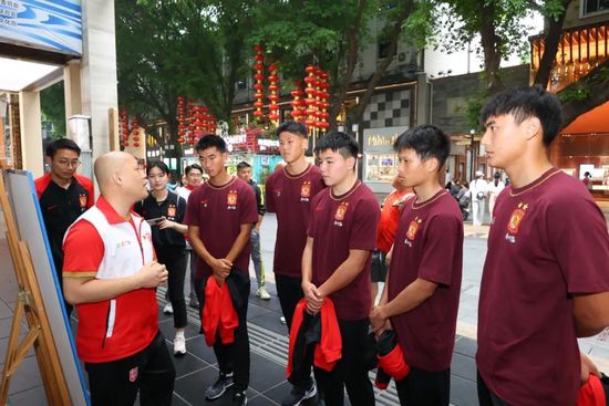 被邀请的男人